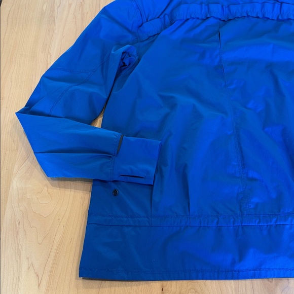 Lululemon Blue Running Hooded Running Jacket size 10 - Picture 12 of 15